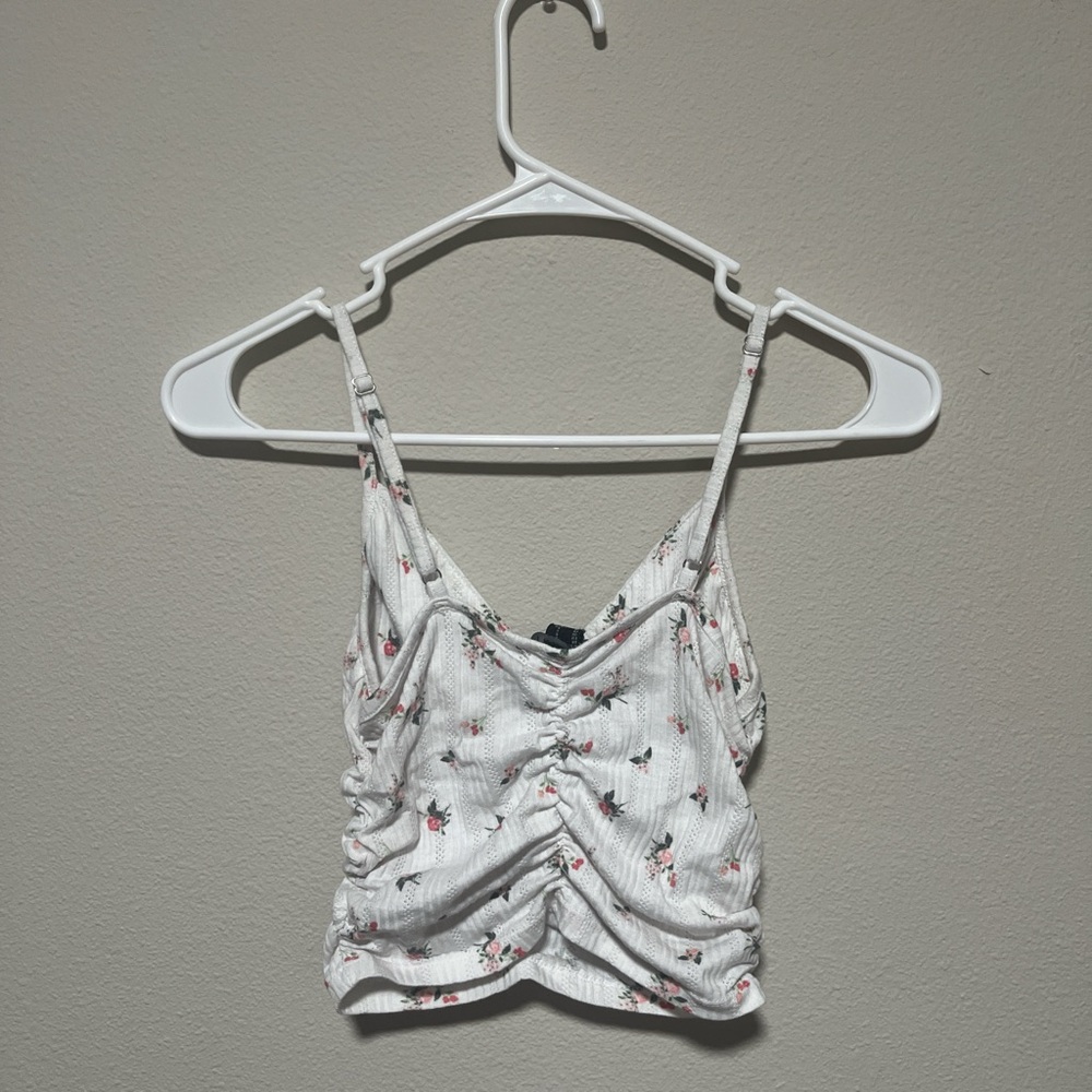Floral Ruched Tank Top - Picture 2 of 3